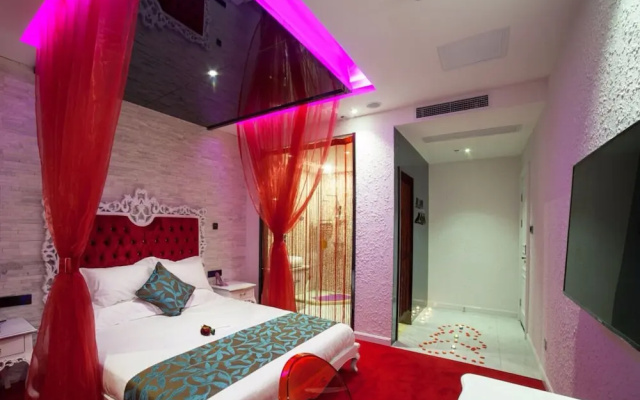 Suzhou Huazhiyu Lover Theme Hotel