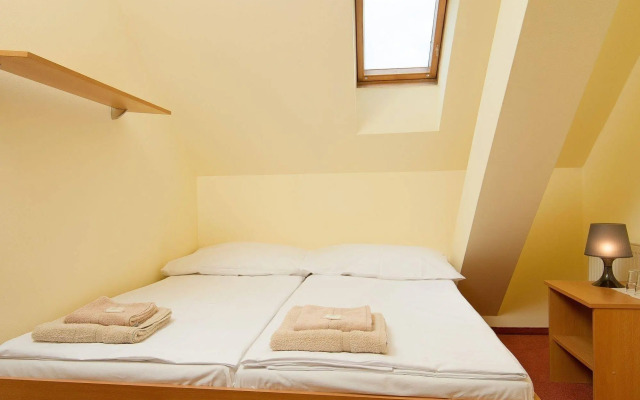 Hotel 51