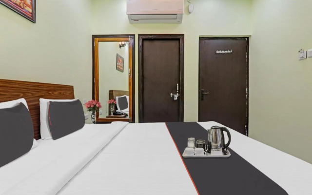 Collection O 70162 Hotel Shiva Palace