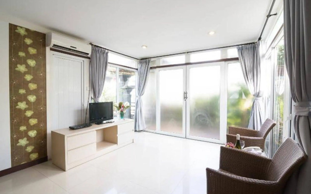 Aqua Octaviana Bali Villa