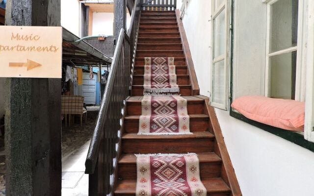 Musik Apartments Old Town