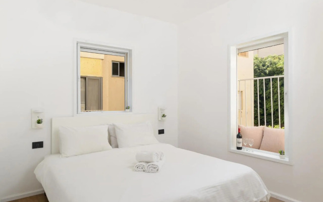 The Green Lantern by HolyGuest