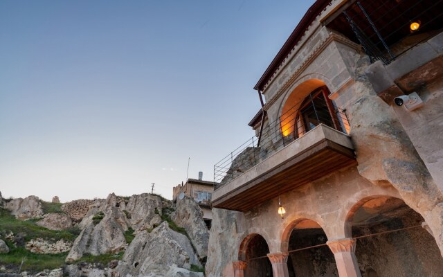 Cappadocia inans Cave & Swimming Pool Hot