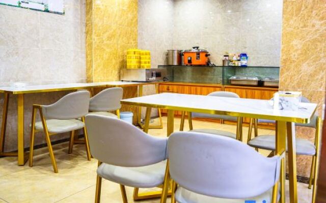 Yuanmou Lanyuan Hotel