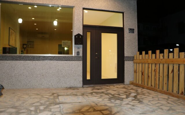 HeFeng B&B