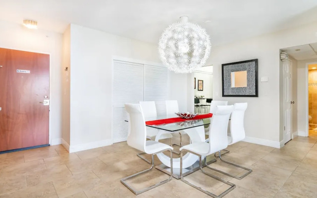 Beautiful Apartment in Hollywood Beach