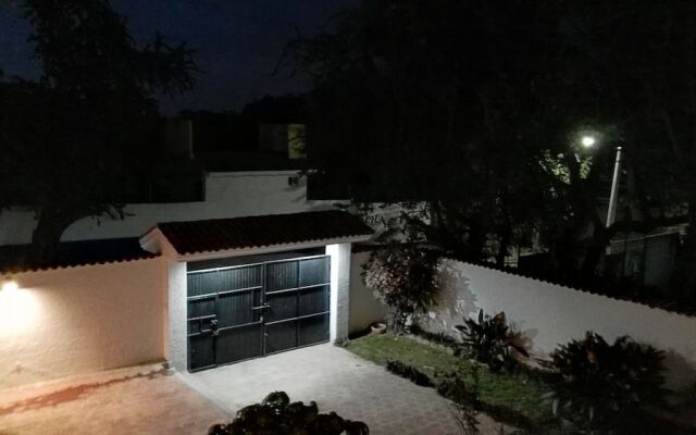 Lia Ajijic - Lakeside B&B