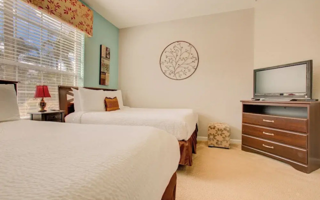 Lakefront Luxury