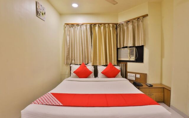 OYO 23337 Flagship Ashram Road