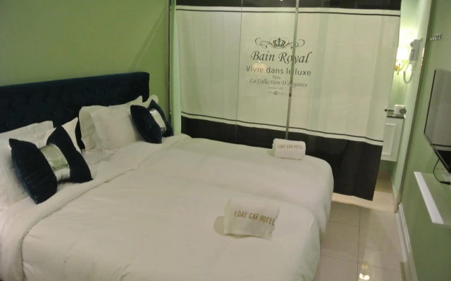 1 Day Car Hotel Station 18 – Guest Rooms – Ipoh