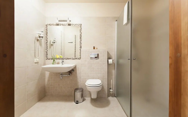 Conviva Hotel