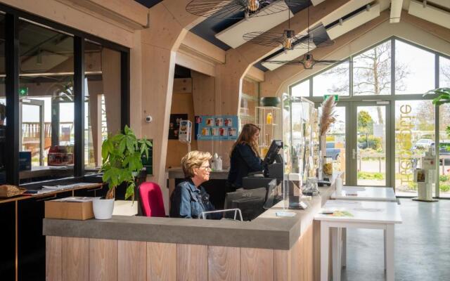 Tiny House in het groen, aan zee
