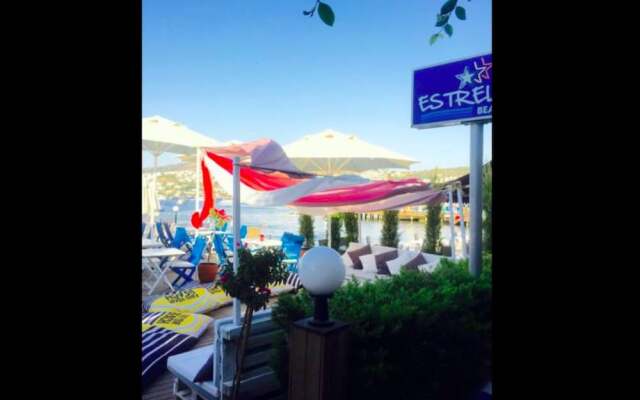 Estrella Beach Hotel