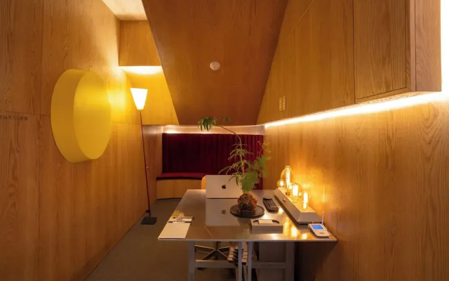 PBr7 Hotel Unusual Stay