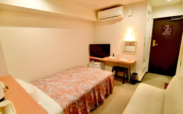 Kyoto Universal Hotel Karasuma