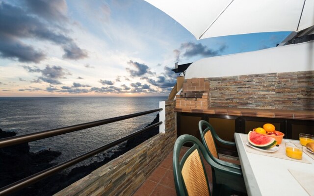 Apartment 50 Meters from the sea GC16