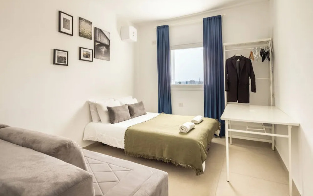 Seaside High-Rise Apt by Sea N' Rent