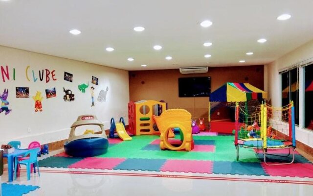 Radio Hotel Resort & Convention