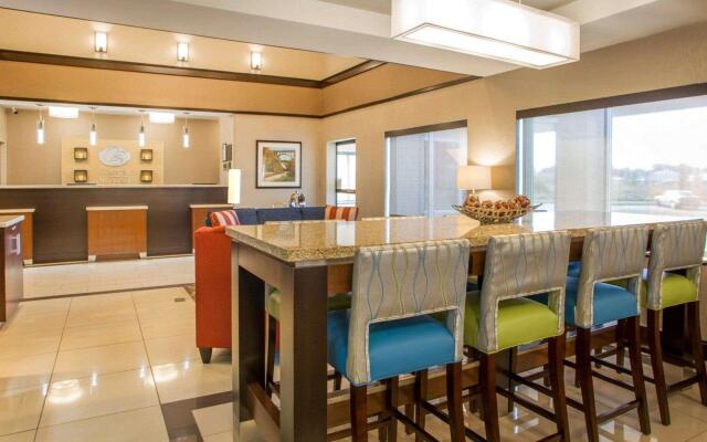 Comfort Suites Columbus West - Hilliard