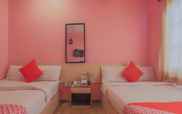 OYO 789 Hotel Shivam Plaza