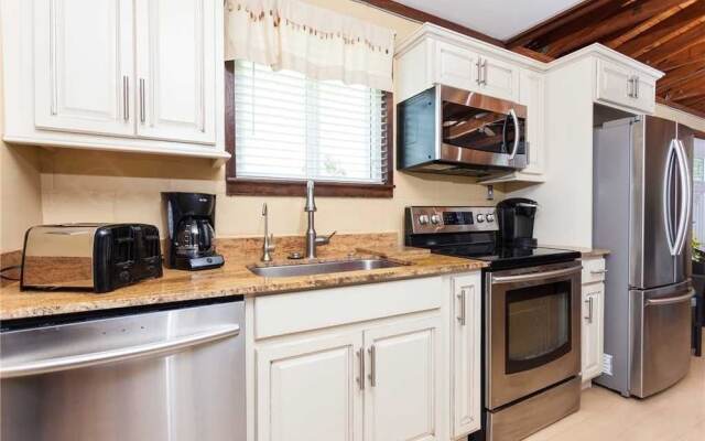 Seashell - Three Bedroom Home