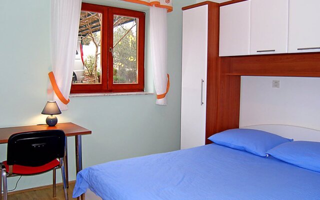 Villa Yellow House