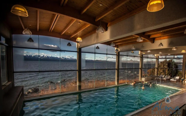 Alma del Lago Suites & Spa