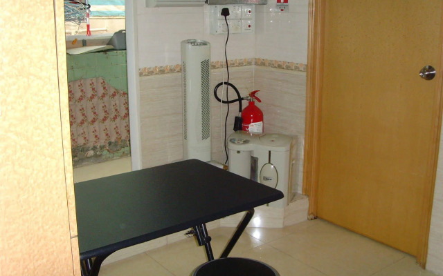 Yue Ka Hotel - 52-54 Argyle Street