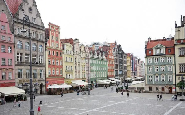 24W Apartments Old Town