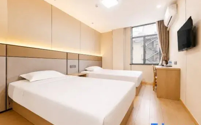Qingzhu · Anyi Preferred Hotel (Shanghai South Railway Station)