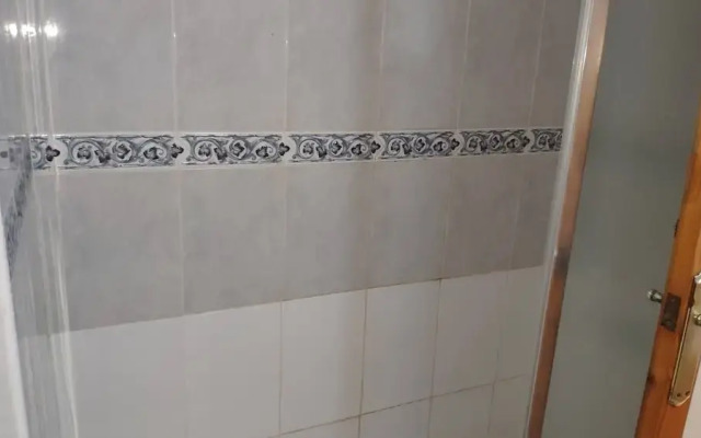 Lovely 2 Bedroom Apartment With Pool