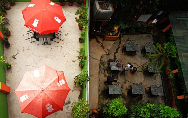 Hotel Kuti