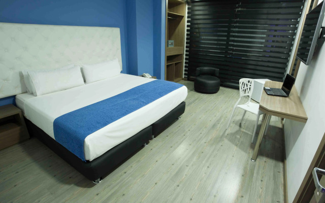 Hotel Plaza Miranda by AW