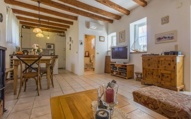 Rustic Villa Mala