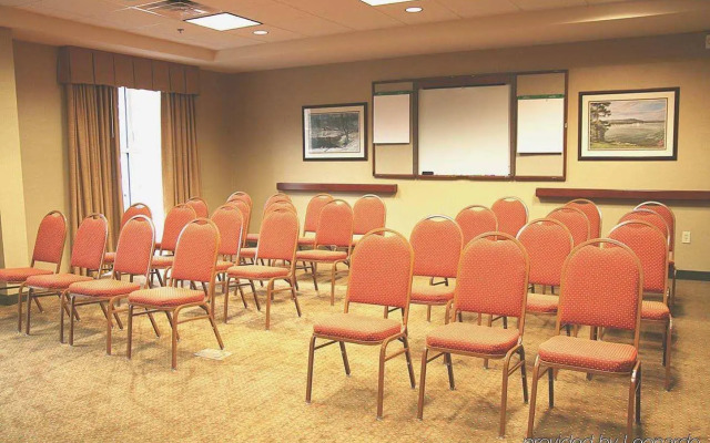 Hampton Inn & Suites Plymouth