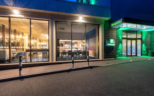 hotelImage