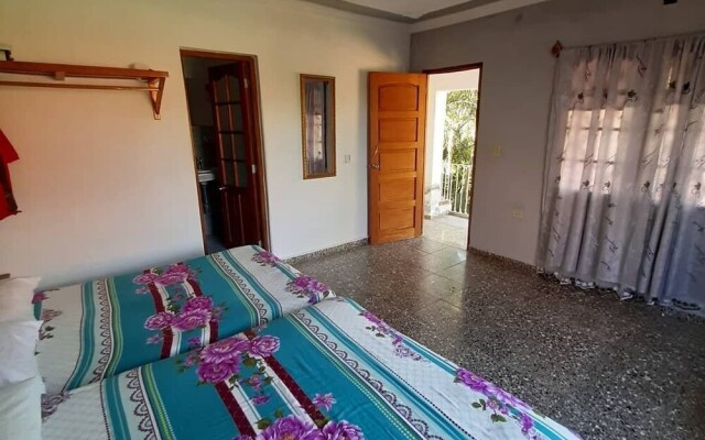 Hostal 14 De enero