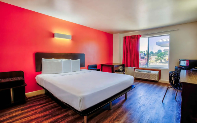 Motel 6 Hesperia, CA - West Main Street I-15