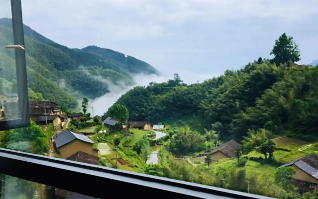 Yunhe Titian Fengyin Inn