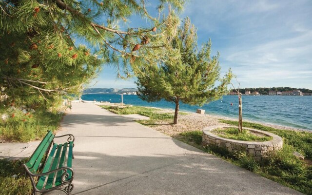 Nice Apartment in Brodarica With 3 Bedrooms and Wifi