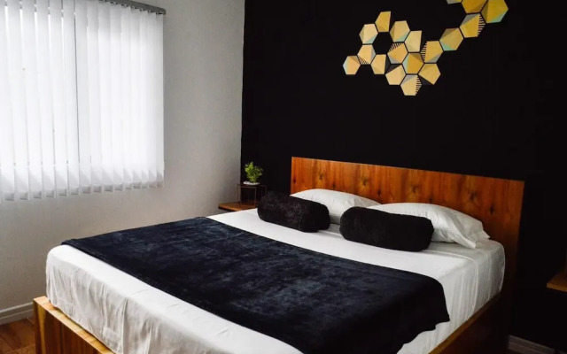 Three House Hostel Boutique
