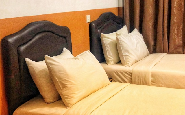 Globus Beach Inn