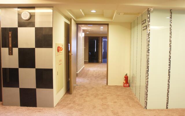 Taichung Saint Hotel