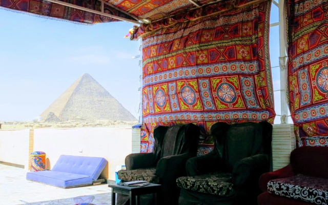 Pyramids Loft Homestay