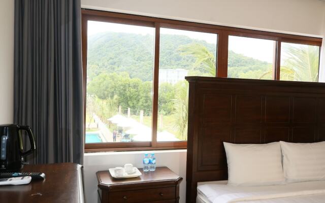 The Lam Resort