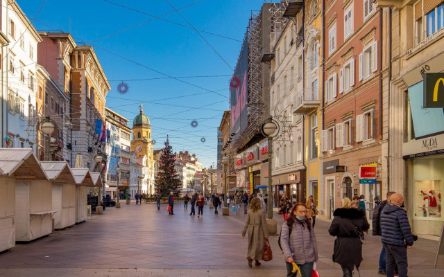 Modern Apartment Di Più