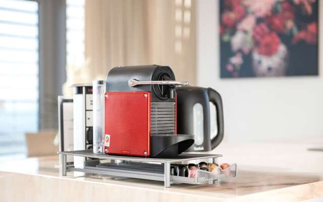 Posh Oceanfront 2BR in Bluewaters Island