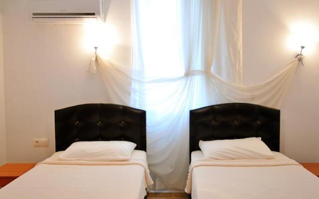 Deska Prestige and Diamond Villas