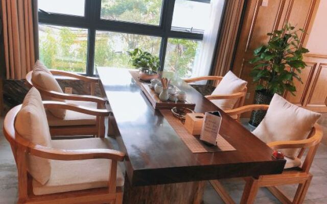Le Yi Si Fang Hotel