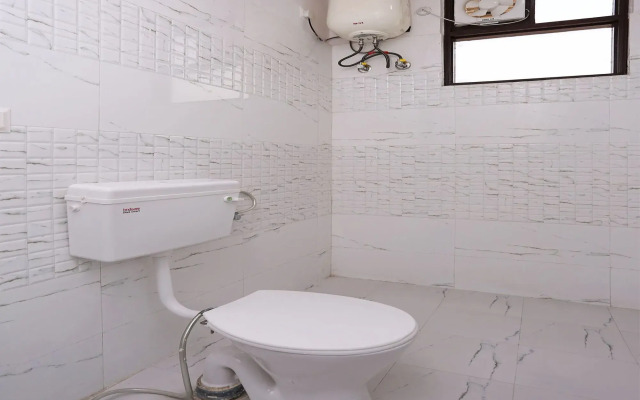 Raj Inn By OYO Rooms